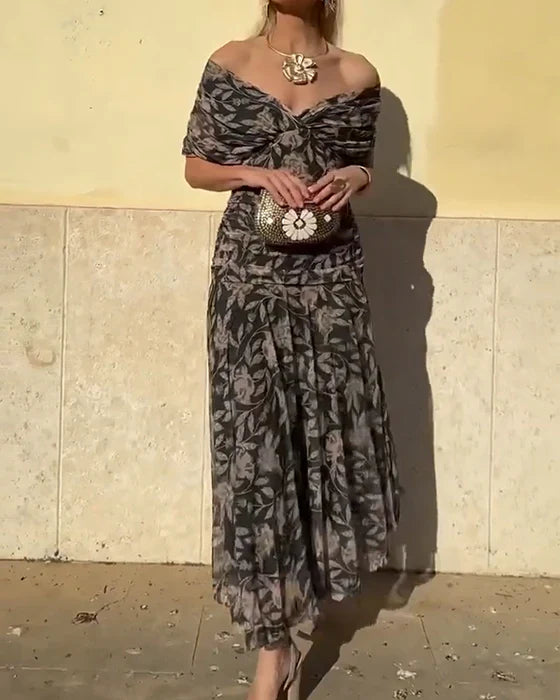 Aurélie | Robe élégante avec col en V et épaules dénudées